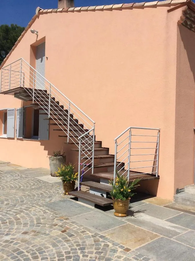 Appartement Les Ecureuils La Roque-d'Antheron Lejlighed
